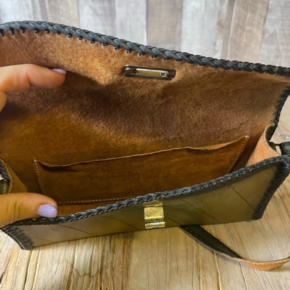 Pebbled Leather San Francisco 49ers crossbody Bag - Picture 6 of 6